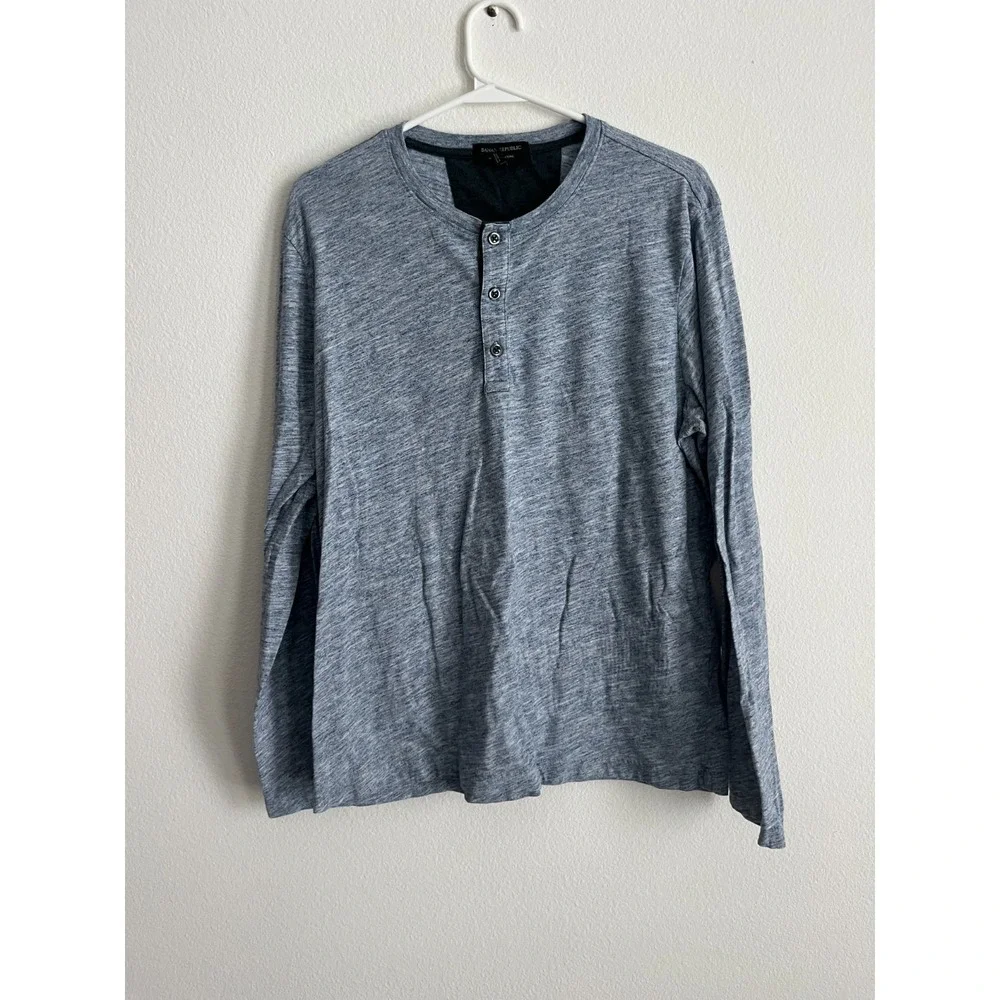 Banana Republic Henley Shirt Mens Medium Heather Gray Moisture Wicking Authentic
